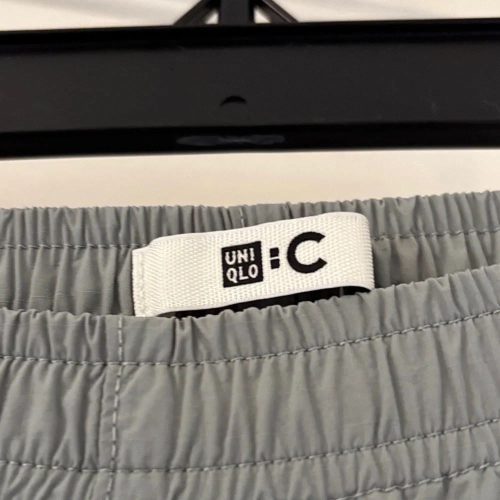 Uniqlo C Collection Women’s Small Athletic Geared Gray Shorts - Picture 2 of 10